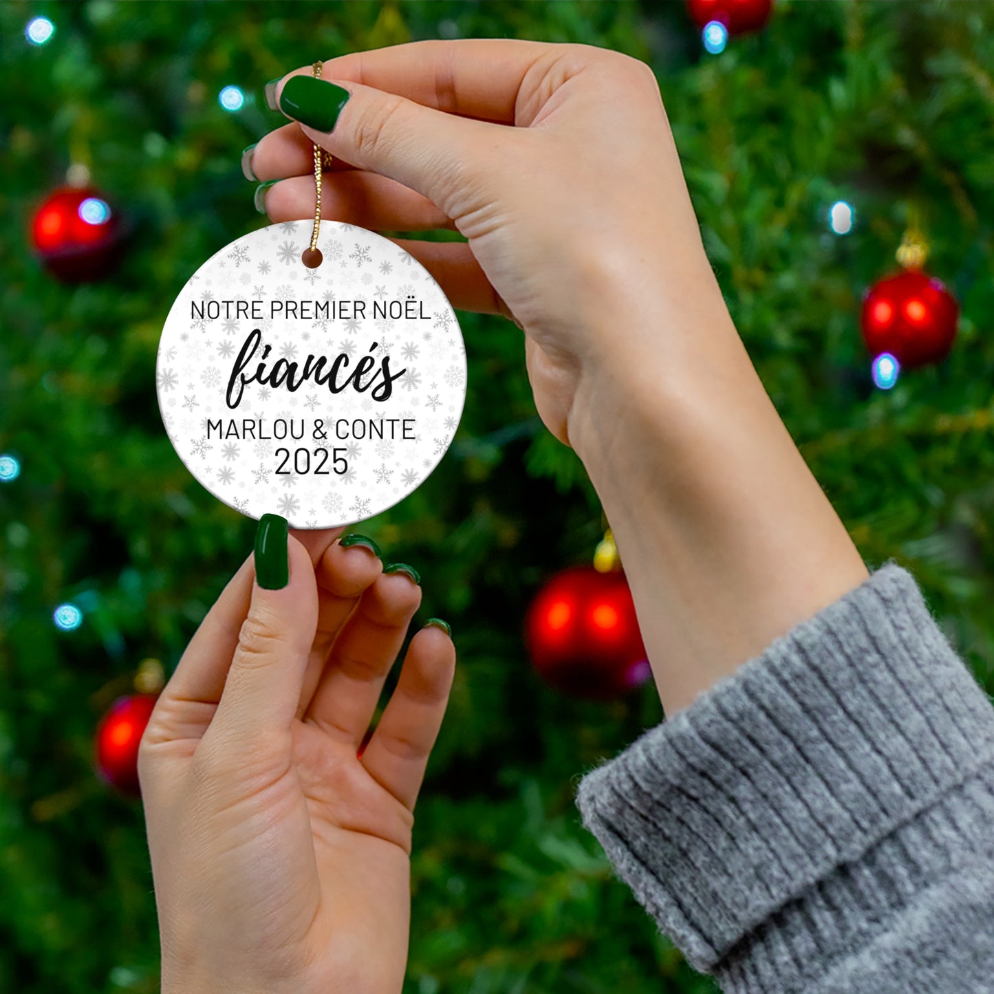 French Personalized Holiday Ornament for Couples, Wedding Keepsake, Engagement Gift, First Christmas Together, Ornement Personnalisé 2025